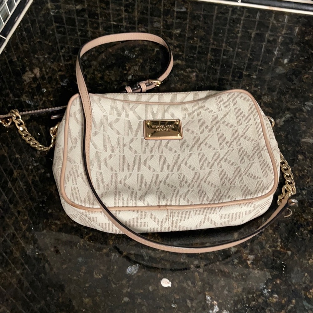 Michael Kors small cream purse
